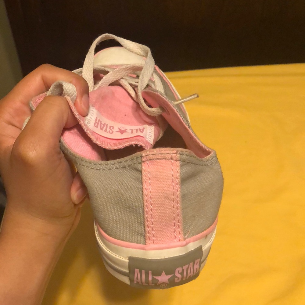 Converse - Picture 2 of 3